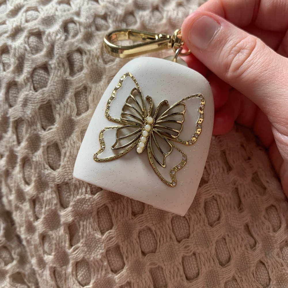 Bath& Body Works White Glitter Butterfly Hand Sanitizer Holder